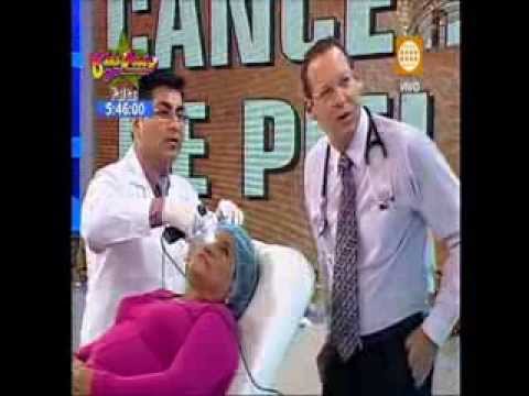 Melanoma o cáncer a la Piel, lunares Malignos en Dr. TV – Entrevista al Dr. Aparcana