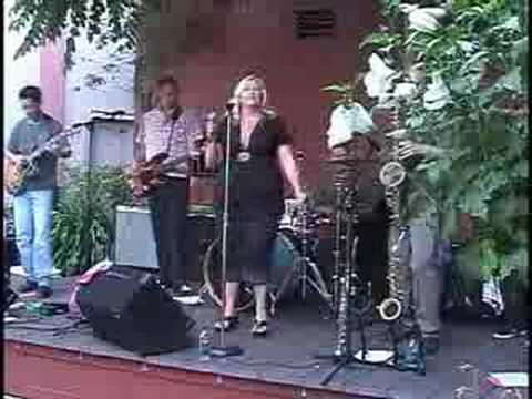 Nuclear Blonde Live @ Headfeathers Courtyard in Napa