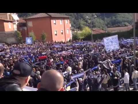 Funerali di Andrea Toninelli: gli ultras uniti nel ricordo