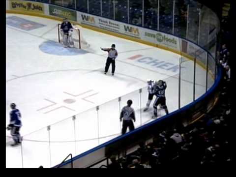 Locke Muller vs Brendan Persley Nov 13, 2011