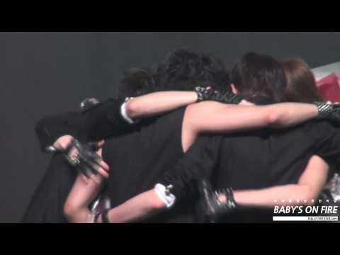 120601 MUSIC BANK Ending   Infinite Hoya fancam cr  Baby's on Fire