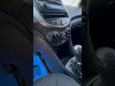 фото hyundai solaris i рестайлинг 0