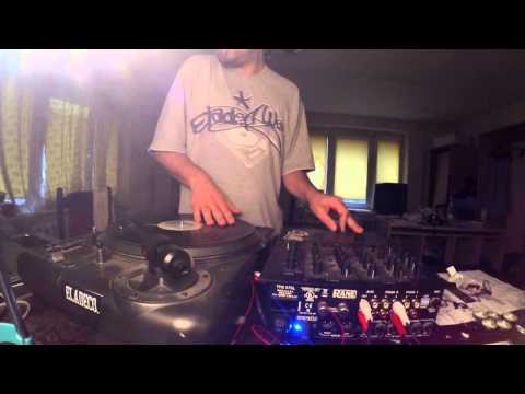 DV Scratch Battle 2014 - FINAL ROUND 1 - Chmielix