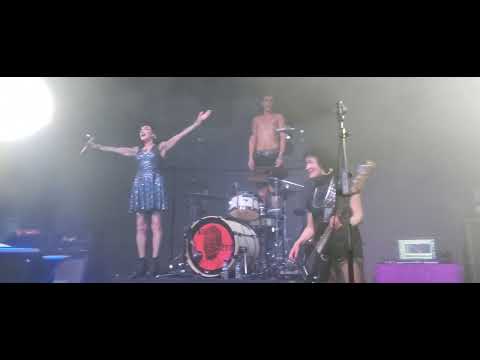 ANA CURRA - Un día en Texas