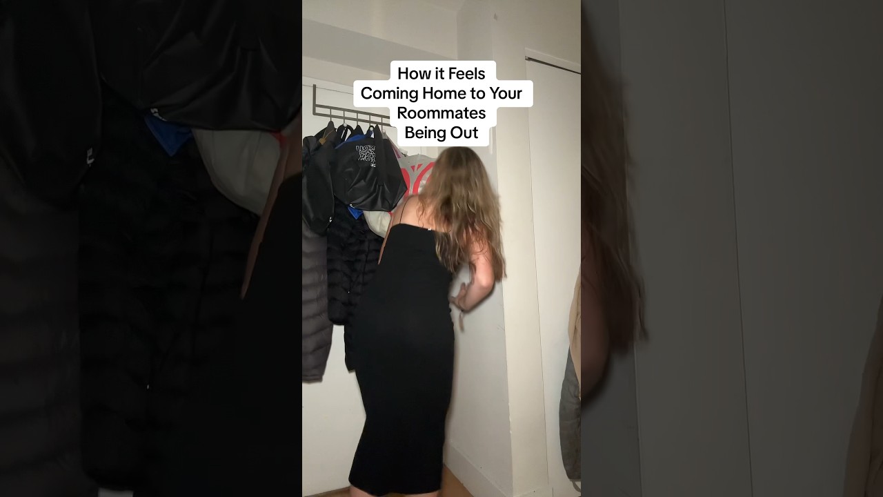 😂😩Living with Roommates Be Like.. #roommates #nycapartment #nyclife #apartments #apartmentlife #ny