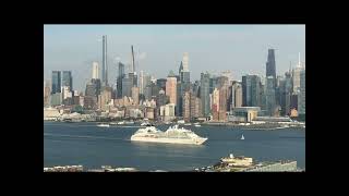 世邦遊輪 Seabourn Sojourn 號是一艘可容納 458 名乘客的豪華遊輪，於 2010 下水，以其配備私人陽台的全套房住宿、美食餐廳和高端服務而聞名.
