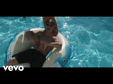 ADAAM - Hey Chica ft. DAN