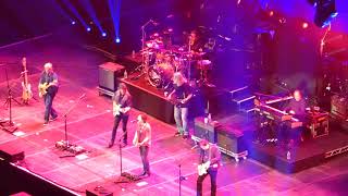 DOOBIE BROTHERS 29-Oct-2017 LONDON 06 Sweet Maxine