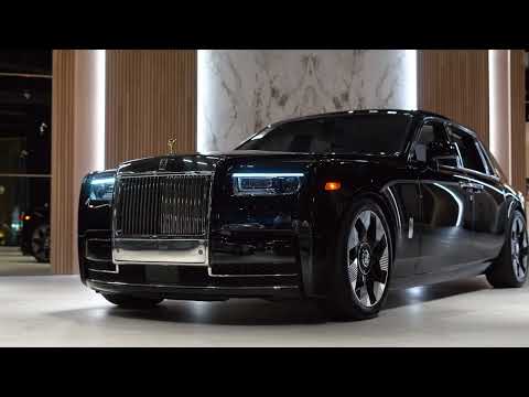 2024 Rolls Royce Phantom : Metallic Black Exterior, Pure White Interior & Gold Accents | Full Tour