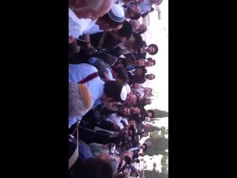 Davening Mincha at the tzion of Rabbi Shlomo Carlebach