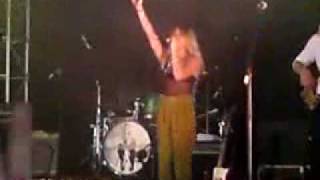 Daisy Dares You - Rosie Live at the Underage Festival 2010