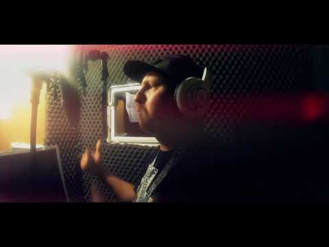 Emece #Hot16Challenge2