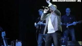 WELL DONE Awards 2009, Phil Stacey singing Identity - Kingdom Assignment