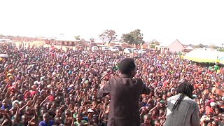 Download lagu ANGALI UMATI HUU KWENYE MKUTANO WA HADHARA WA MBUNGE EMMANUEL CHEREHANI KATA YA ULEWE USHETU mp3 Download lagu ANGALI UMATI HUU KWENYE MKUTANO WA HADHARA WA MBUNGE EMMANUEL CHEREHANI KATA YA ULEWE USHETU mp3