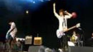 KLAXONS-ATLANTIS TO INTERZONE. GLASTONBURY.