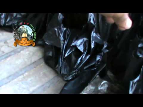 توزيع وجبات طعام في حرستا في ريف دمشق