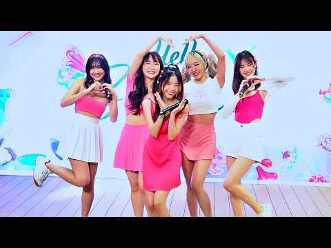 "รักหนึ่งคำ" by "CM Trainee" Group C @ งาน "Cm Cafe​ &​ Guru Market" :Central RAMA 3