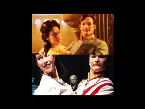 Boote in der Nacht (Pia Douwes, Maike Boerdam)