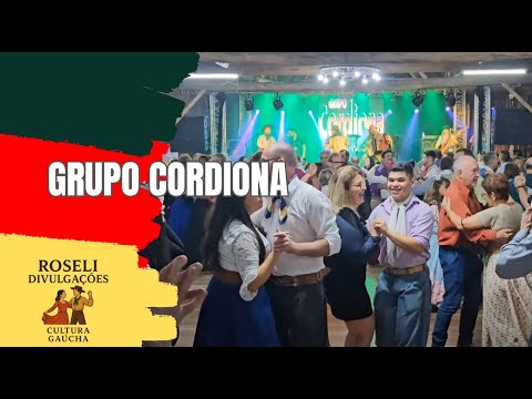 SOCIEDADE GAUCHA DE LOMBA GRANDE LOTADA PARA DANÇAR AO SOM DELESSS..GRUPO CORDIONA