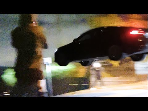 El video original del Tesla Model S saltando