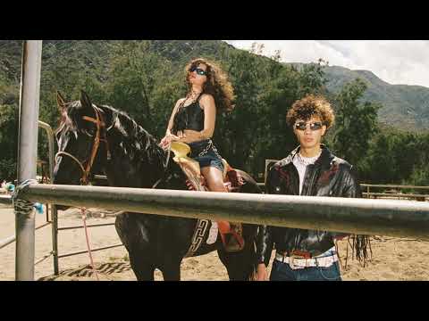 Estevie & DannyLux - Triste Verano (Official Audio)