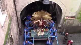 preview picture of video 'Pasqua a Tarquinia. La Processione del Cristo Risorto vista da un’insolita...'