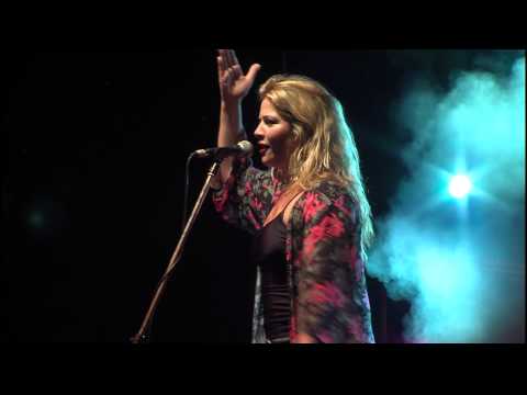 Anabella Zoch - Luz de Amor (chacarera Peteco Carabajal) Mendoza 2015