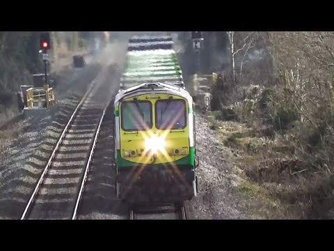 Irish Rail 201 Class loco 223 + IWT freight Liner - Monasterevin, Kildare