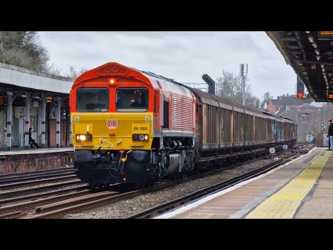 Heavy hauled DB Cargo 66088 - RfD Channel Tunnel Intermoda to Daventry Int Rft Recep Rfd. 25/03/23