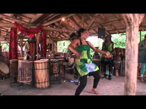 Afrikaanse percussie met dans AGOGO