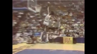 Darnell Hillman with one of the First Windmill Dunks in NBA History