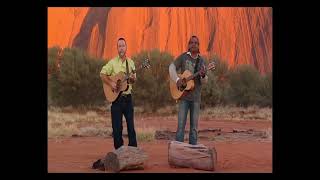 John Williamson - Raining On the Rock (2005 Uluru Dawn)