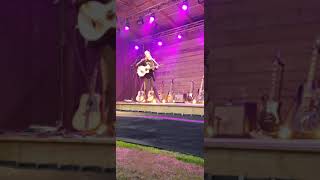 Anna Ternheim, Girl laying down, Humlehagen 7aug2021