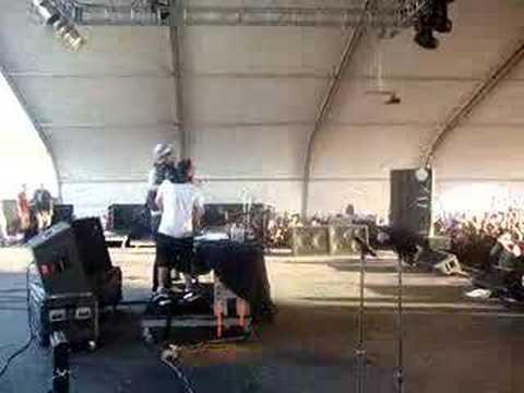 DJ AM & Chromeo vs DJ A Trak at Coachella