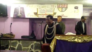 REVIVAL AT BTTB 2009 PT 5 (PRAISE BREAK!!!)REV.GENE MARTIN PT.5