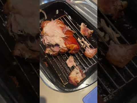 Slow cooked Pork Shoulder with Wood Fired Flatbread  Enjoy 😎