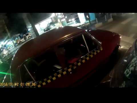 Yanlarken yayaları ezen sürücü ~ Günlük  Olaylar~