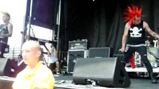 The Casualties- Without Warning Live @ Vans Warped Tour 2010 Ventura, Ca. 6/27/10