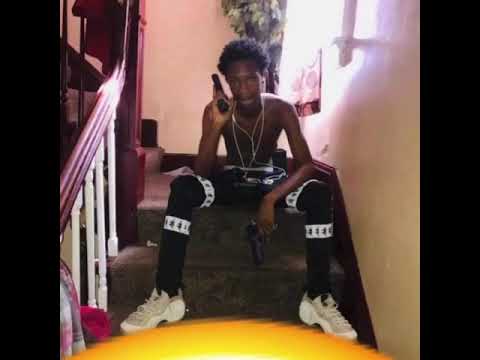 MurdaGang Lil TwoFoe - Sliden ft MurdaGang YB prod by stupid dog beats
