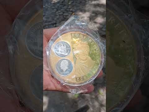 MEDALHA DA ALEMANHA VALOR 700 REAIS  E 1DOLLAR  DE PRATA VALOR 250 REAIS M.F.PV 86 999114255