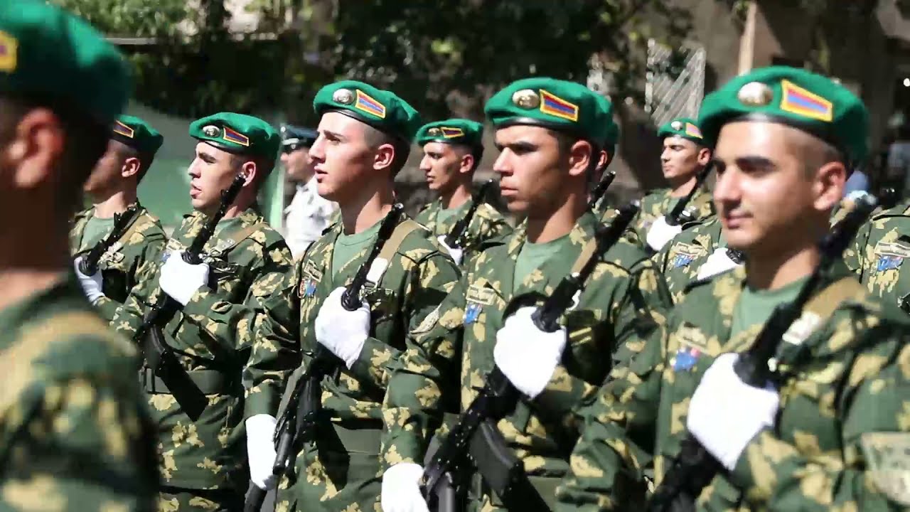 ՀՀ ԱԱԾ սահմանապահ զորքերի զինծառայողները շարային քայլերթով նշեցին Անկախության տոնը