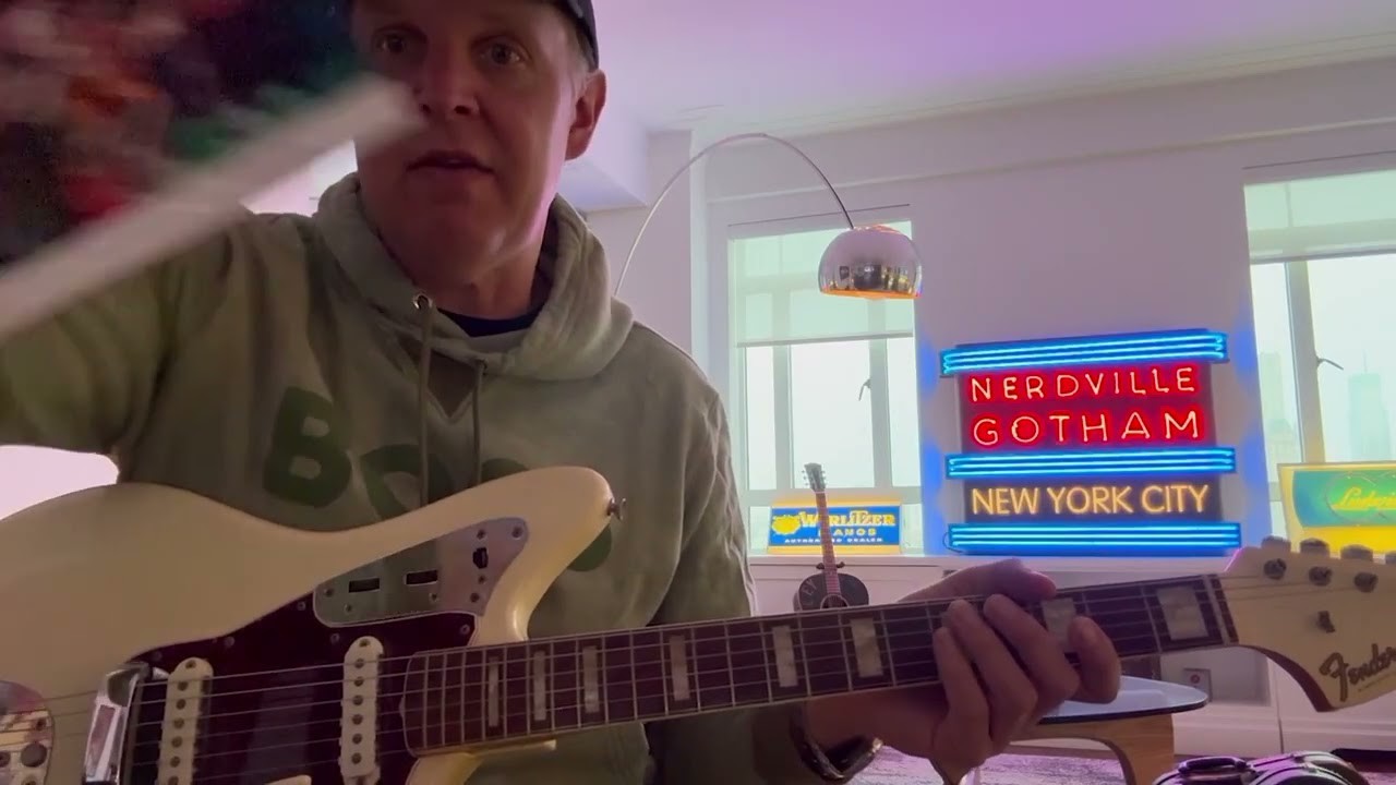 Joe Bonamassa: The glories of a 1967 Fender Jaguar - YouTube