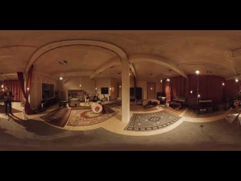360 videoclip Black Box Revelation