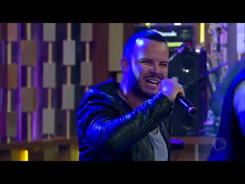 Br`Oz canta o hit Prometida e agita a plateia do Porchat