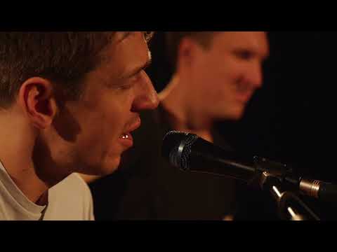 Tonic Acoustic Duo - Laura Non Ce