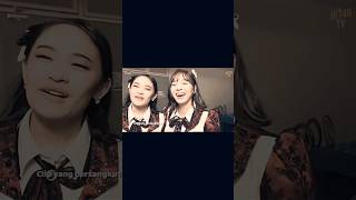 Download lagu Sahabat dari kecil Zee dan Ashel atau Zee dan Marsha #jkt48 mp3