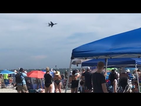 Atlantic City Airshow - 9G Max afterburning turn! Air Force Thunderbirds!