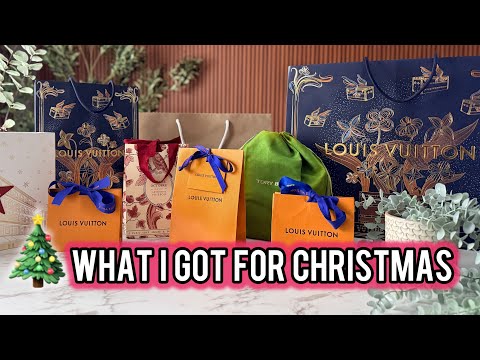 LOUIS VUITTON, HERMES, DIOR BEAUTY, and more! Unboxing what I got for Christmas 🎄😍