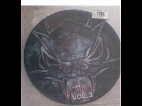 Neophyte vs. Lenny Dee - The Future Priests Of  Now