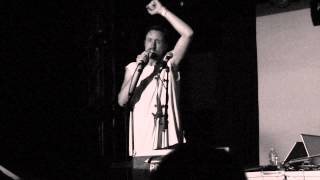 HOW TO DRESS WELL - Ocean Floor for Everything - Live @ Le Point Ephémère, Paris- May, 1st 2013